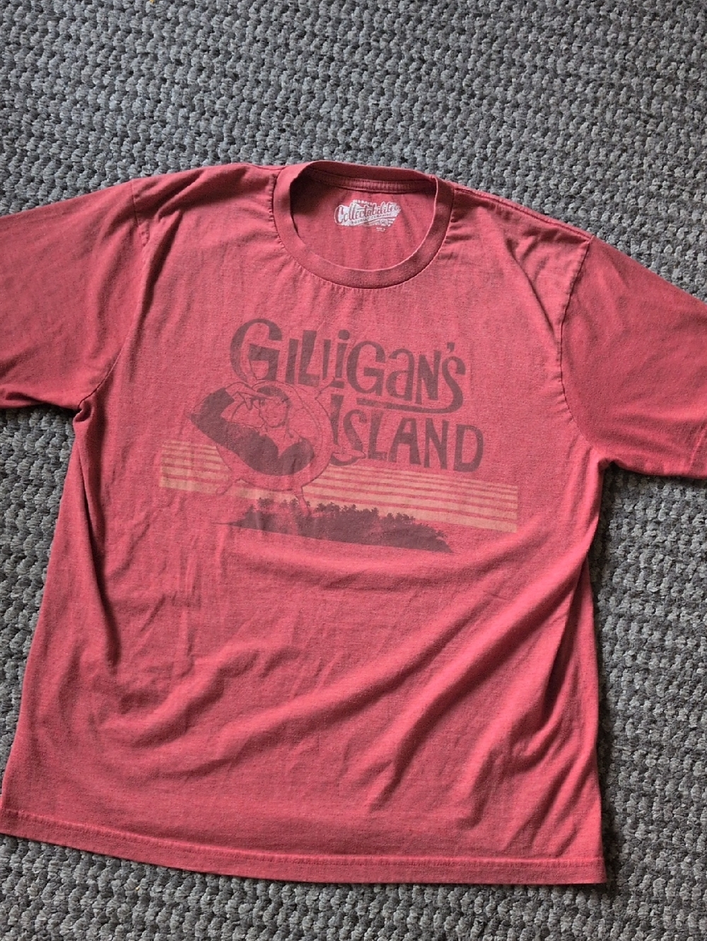 Old Navy Red Gilligan's Island Graphic Short Sleeve Tee